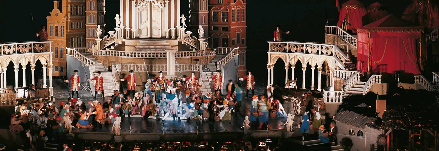 Der Bettelstudent - Seebühne - Bregenzer Festspiele - Bühnenbild