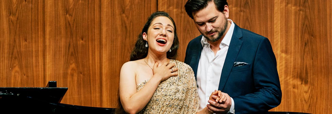 © Bregenzer Festspiele / Anja Köhler Die Liebe in Italien - Musik und Poesie - Festspielhaus - Bregenzer Festspiele - Singendes Paar