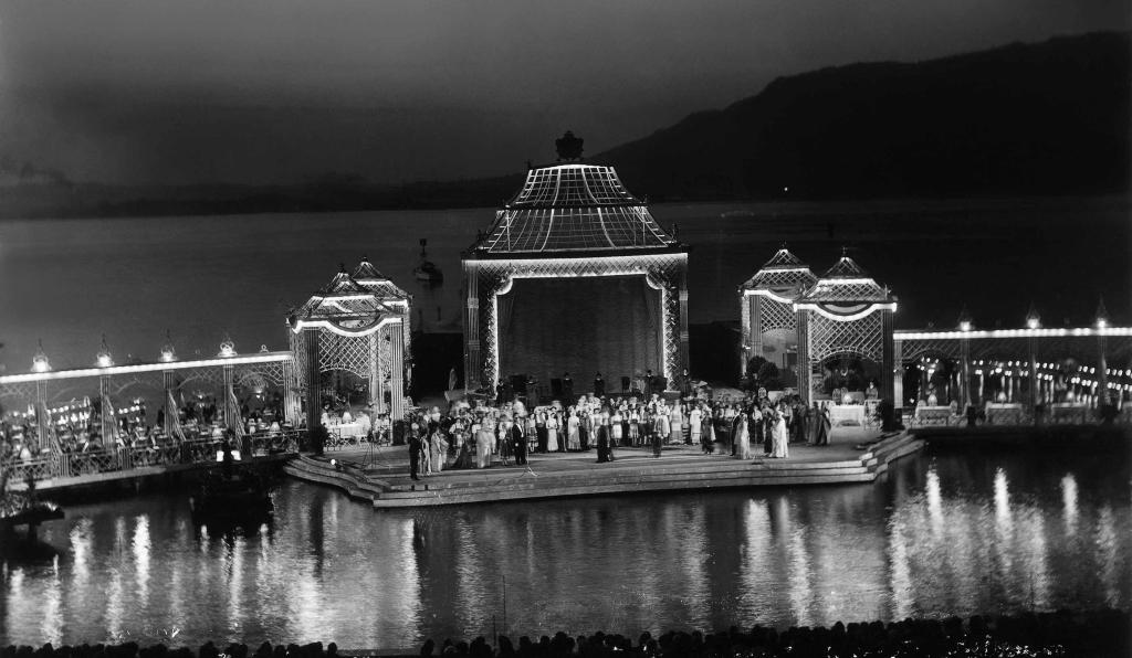 Die Fledermaus - Seebühne - Bregenzer Festspiele - Bühnenbild