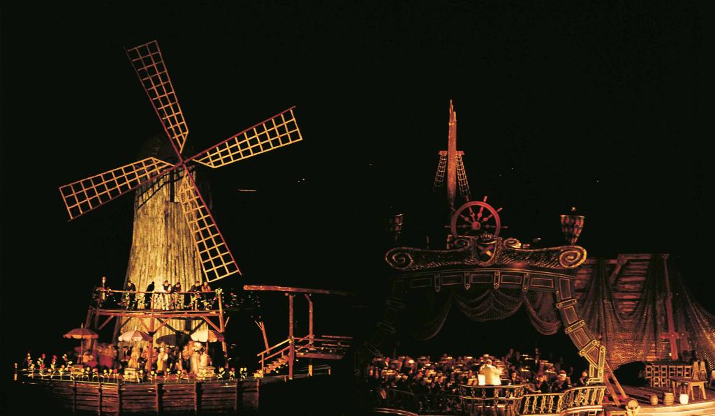 Zar und Zimmermann - Seebühne - Bregenzer Festspiele - Bühnenbild
