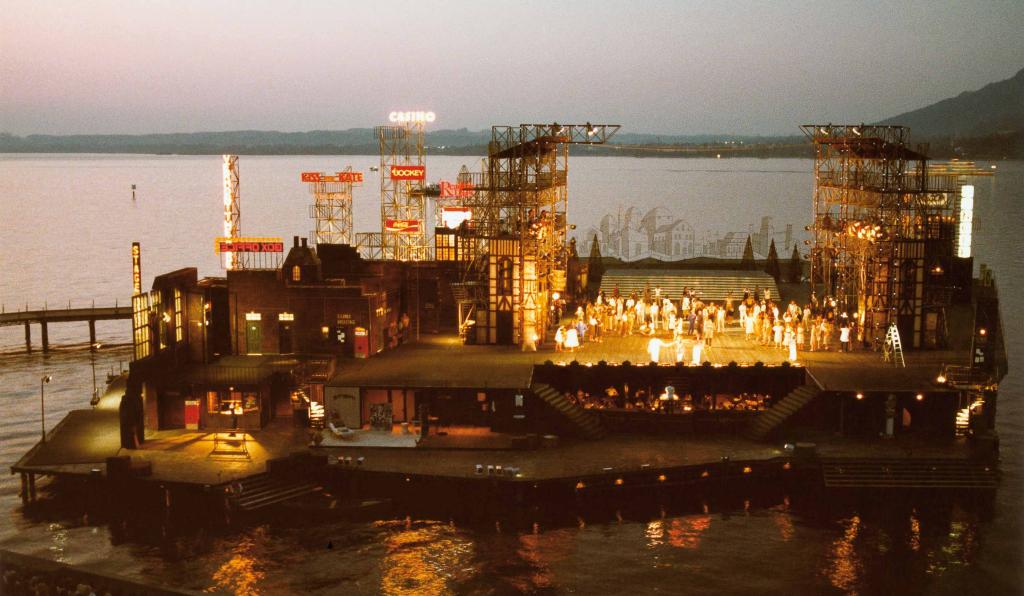 Kiss me, Kate - Seebühne - Bregenzer Festspiele - Bühnenbild