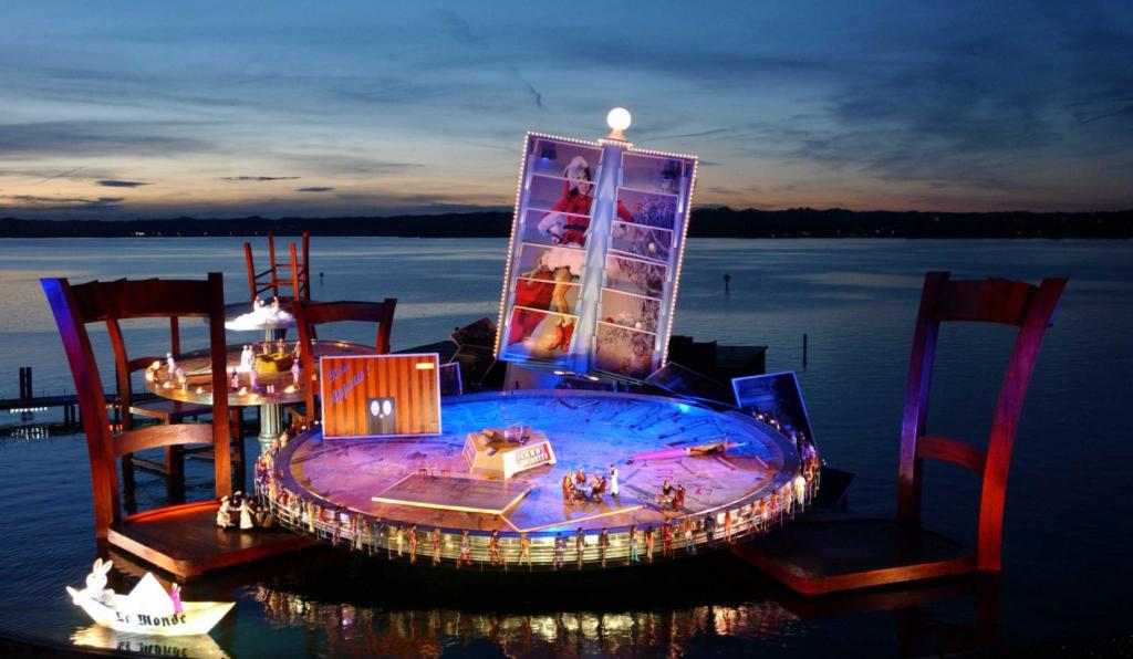 La Bohème - Seebühne - Bregenzer Festspiele - Bühnenbild