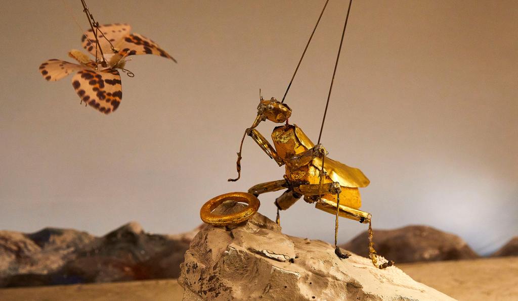 Der Ring in 90 Minuten - Werkstattbühne - Bregenzer Festspiele - Schmetterling und Metallfigur