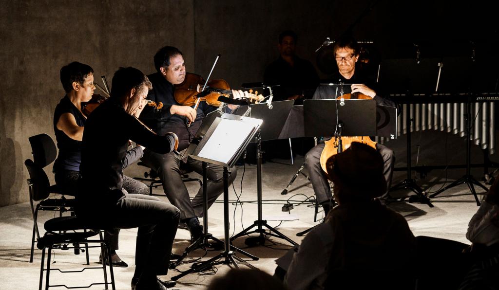Einblick 2 - Konzert im KUB - Bregenzer Festspiele - MusikerInnen mit ihren Instrumenten